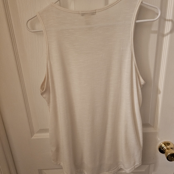 Lace tank top - Picture 4 of 4